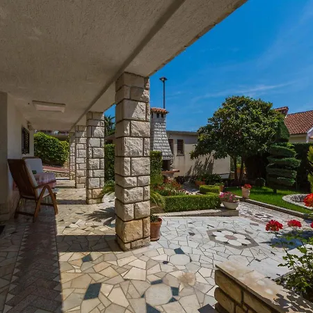 Apartman Dijana *