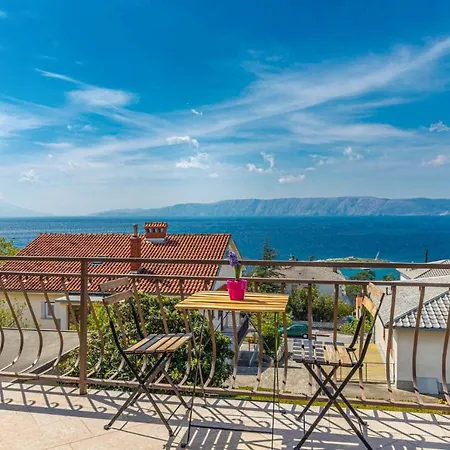Dijana Apartman *