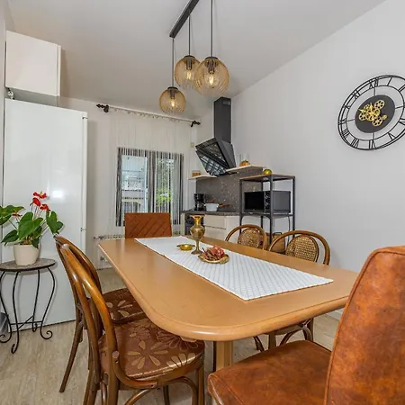 Apartman Dijana *