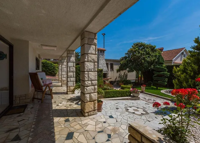 Apartamento Dijana *